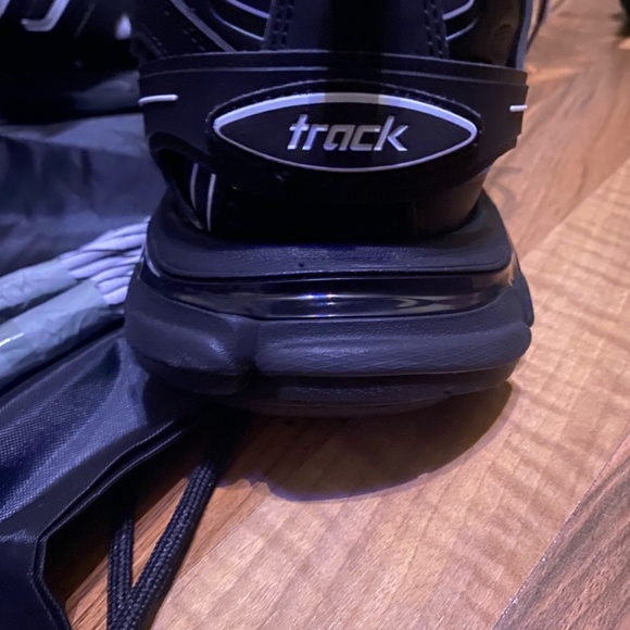 Balenciaga Track - Picture 2 of 4